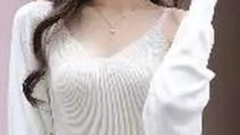 马思纯身材略显丰腴 下楼梯全程得人搀扶 引发怀孕猜测