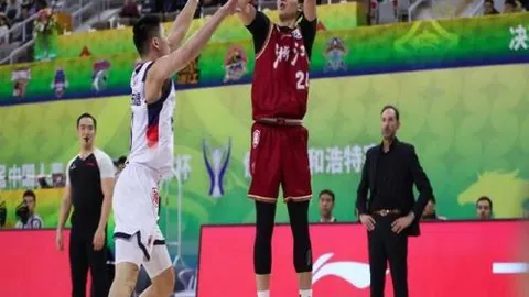 申花主场惊险逆袭，米内罗双响读秒绝杀，亚泰败北，上海申花赛季再创佳绩